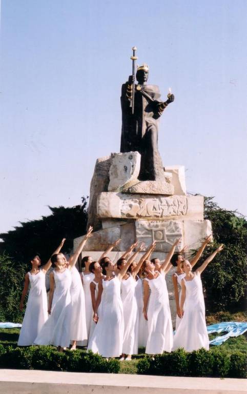 A Modern Tncmûhely koreogrfija a Szent-Istvn-szobornl